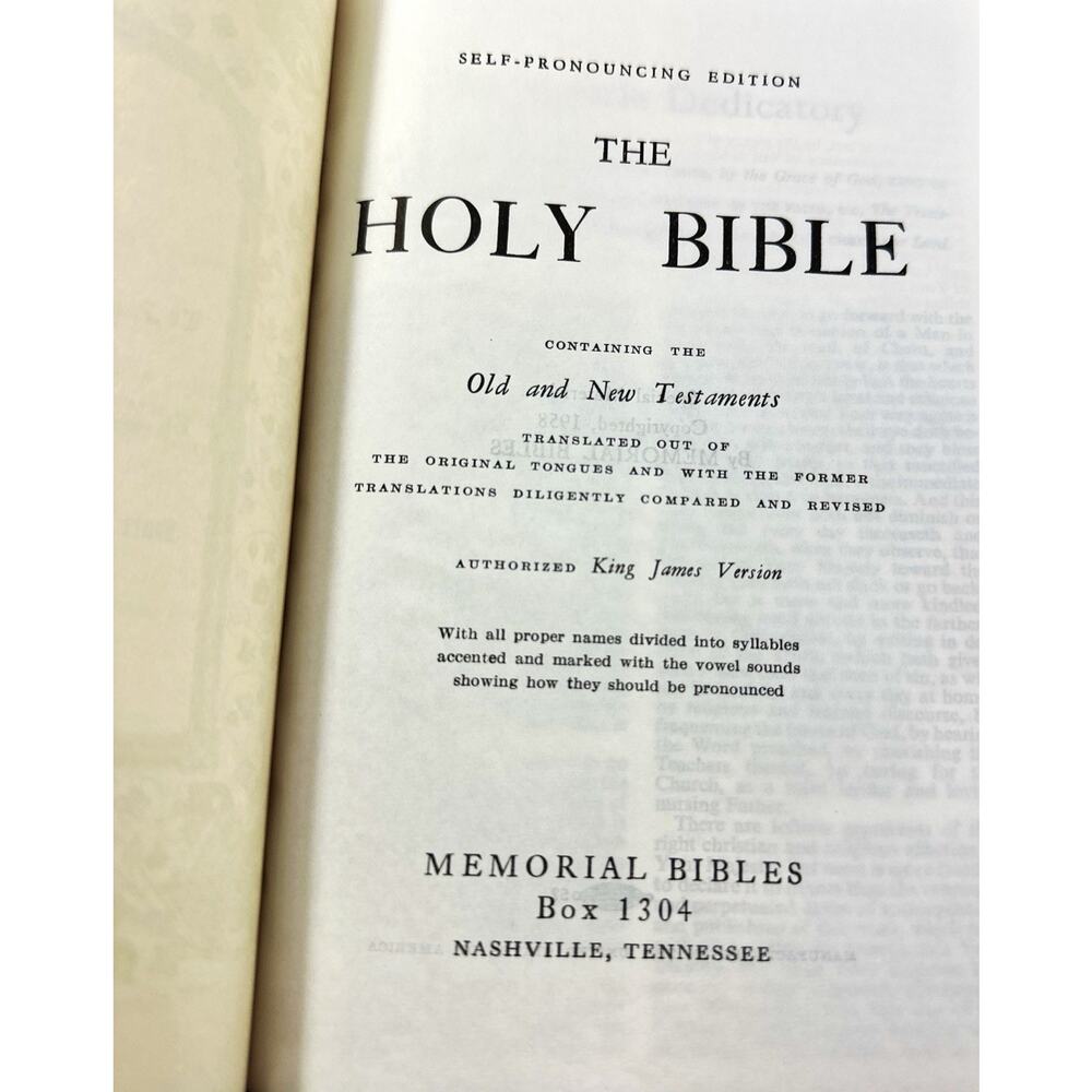 1958 Memorial Holy Bible KJV Zippered White Cover w Cross Wood Presentation Box - Picture 11 of 12